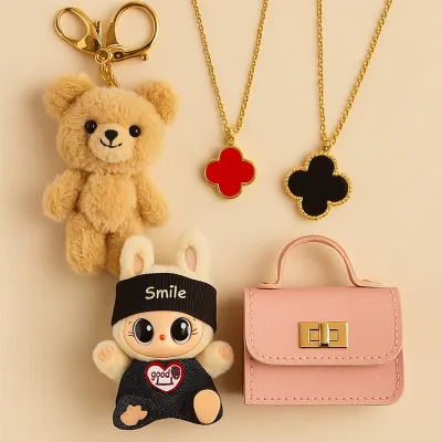 خرید عروسک لبوبو با لیاس